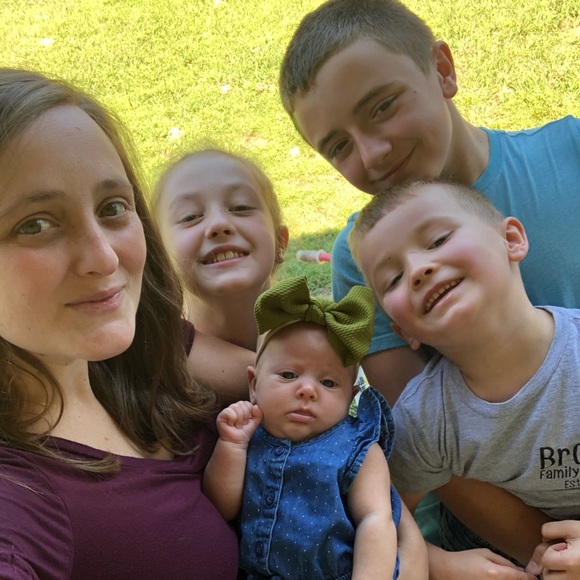 Meet your Posher, Lacey - Picture 2 of 2